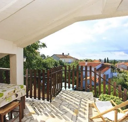 Luciano 1204 Apartamento
